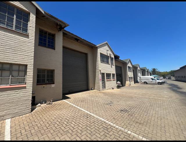 237M² WAREHOUSE TO LET IN KYA SANDS
